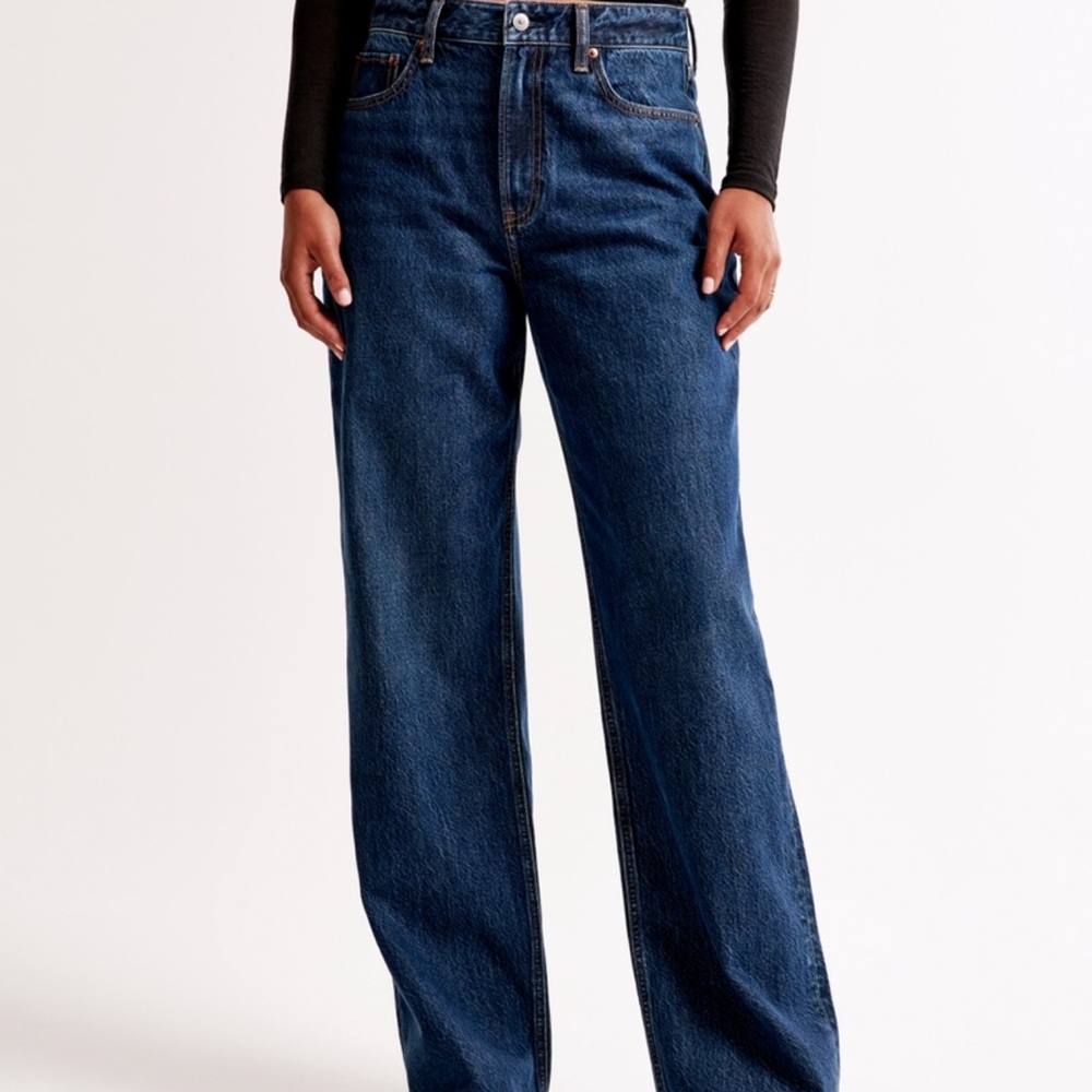 Abercrombie & Fitch High Rise Loose Jean
